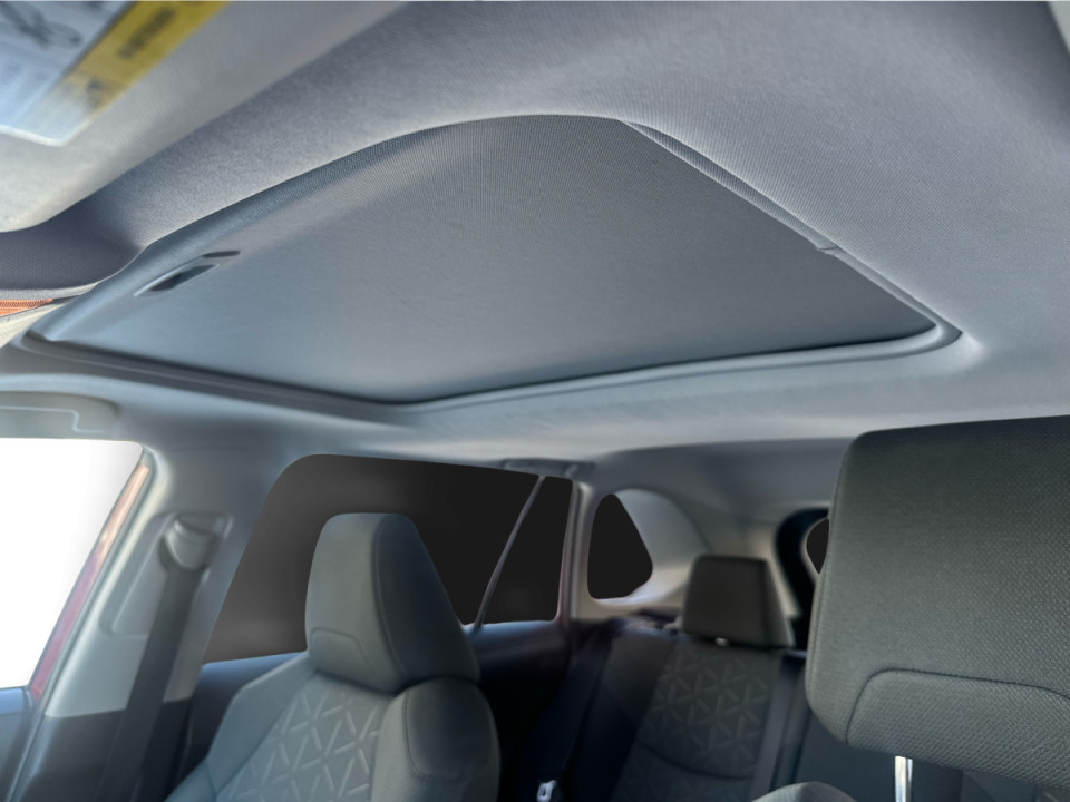 2021 Toyota RAV4 - Image 19