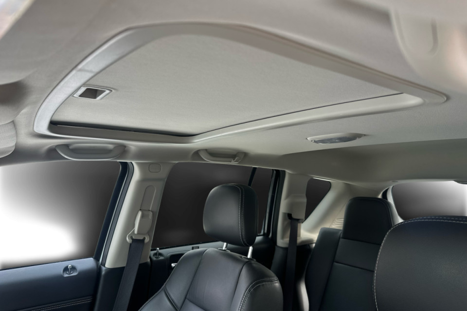 2016 Jeep Compass - Image 9