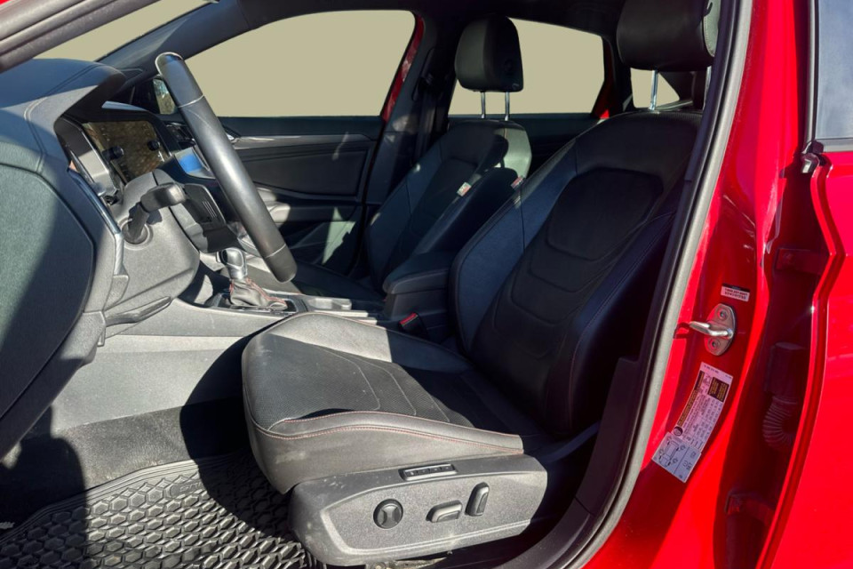 2019 Volkswagen Jetta - Image 10