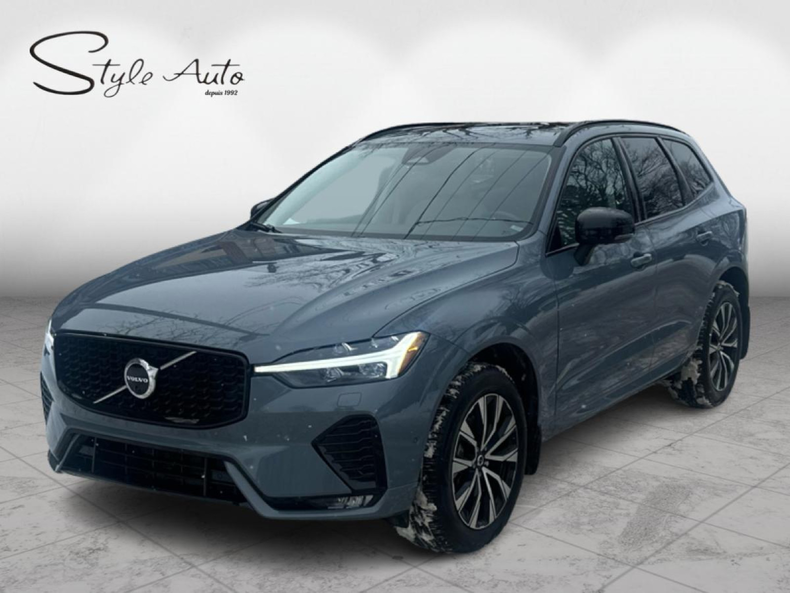2023 Volvo XC60 - Image 1