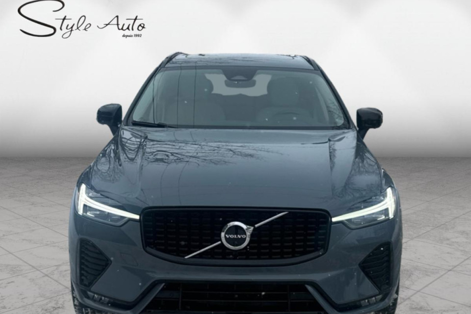 2023 Volvo XC60 - Image 2