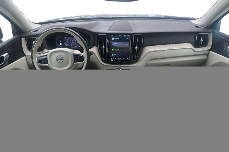 2023 Volvo XC60 - Image 10