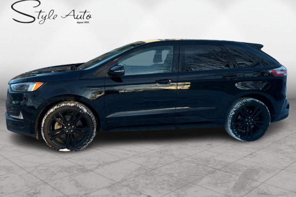 2022 Ford Edge - Image 3