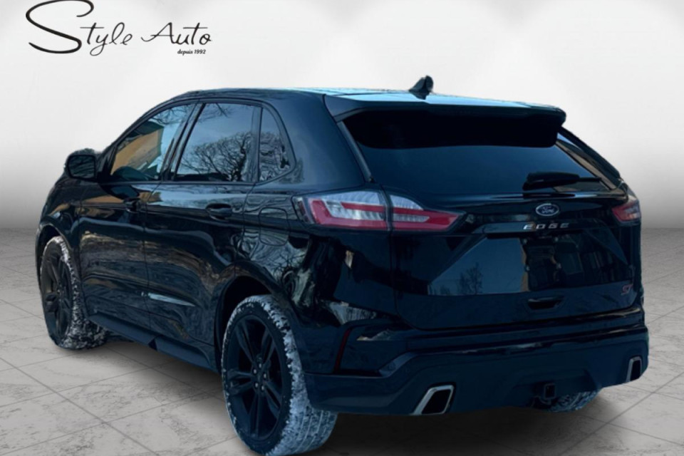 2022 Ford Edge - Image 4