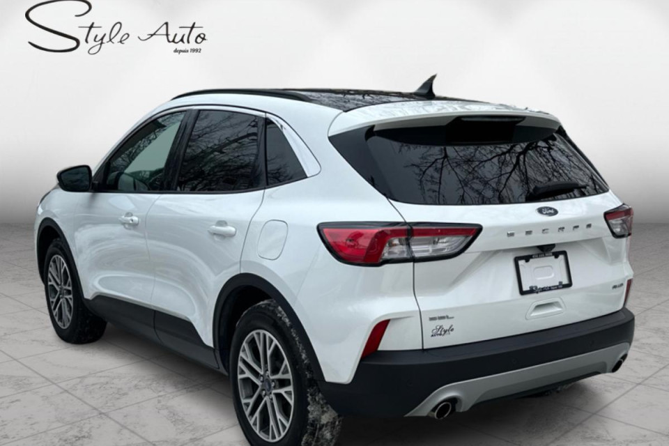 2022 Ford Escape - Image 4