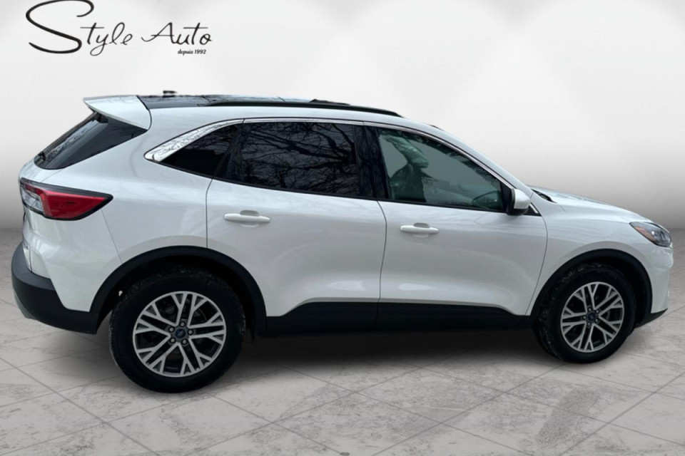 2022 Ford Escape - Image 6