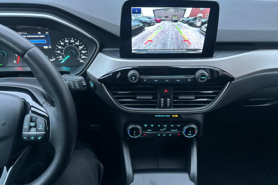 2022 Ford Escape - Image 13