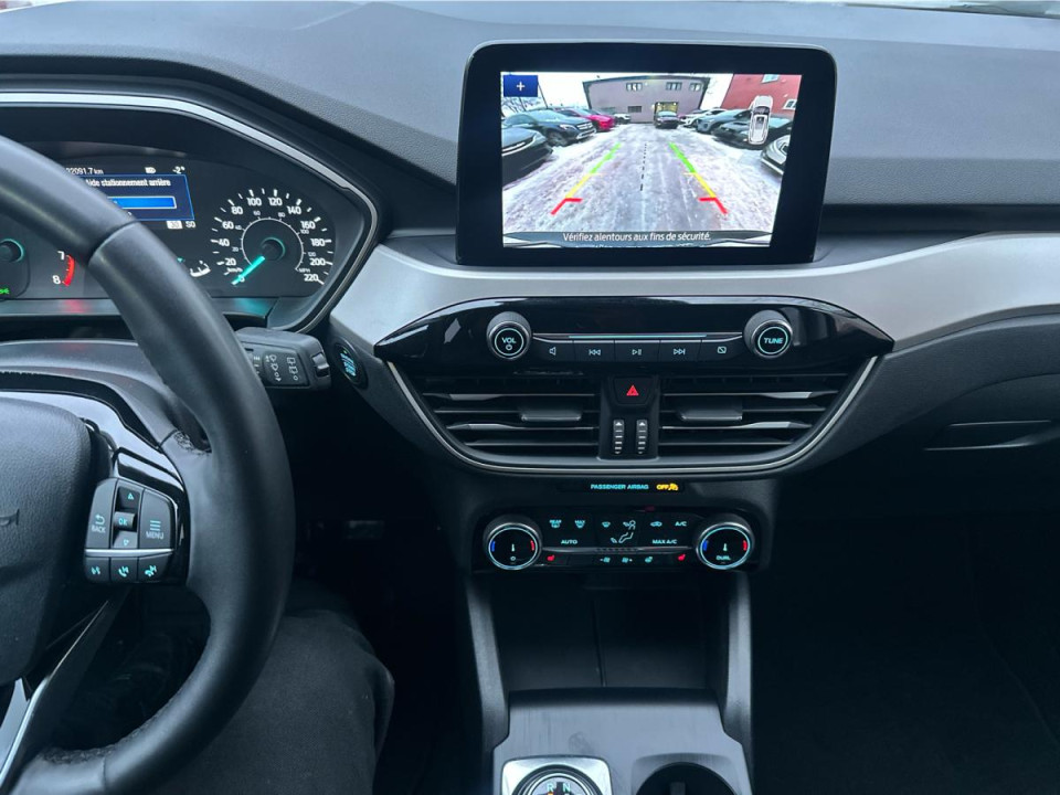 2022 Ford Escape - Image 13
