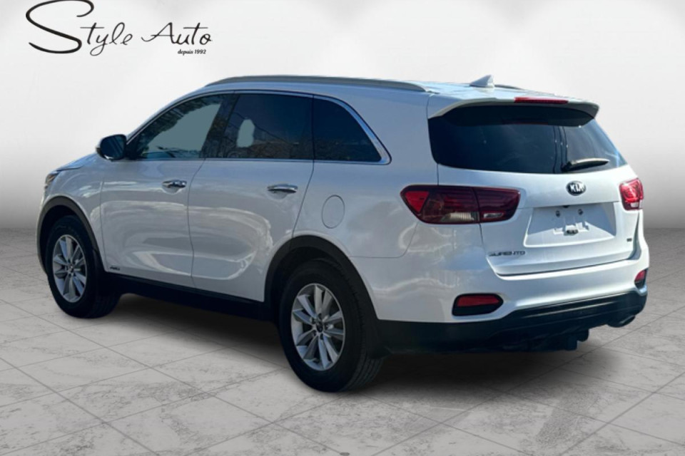 2019 Kia Sorento - Image 4