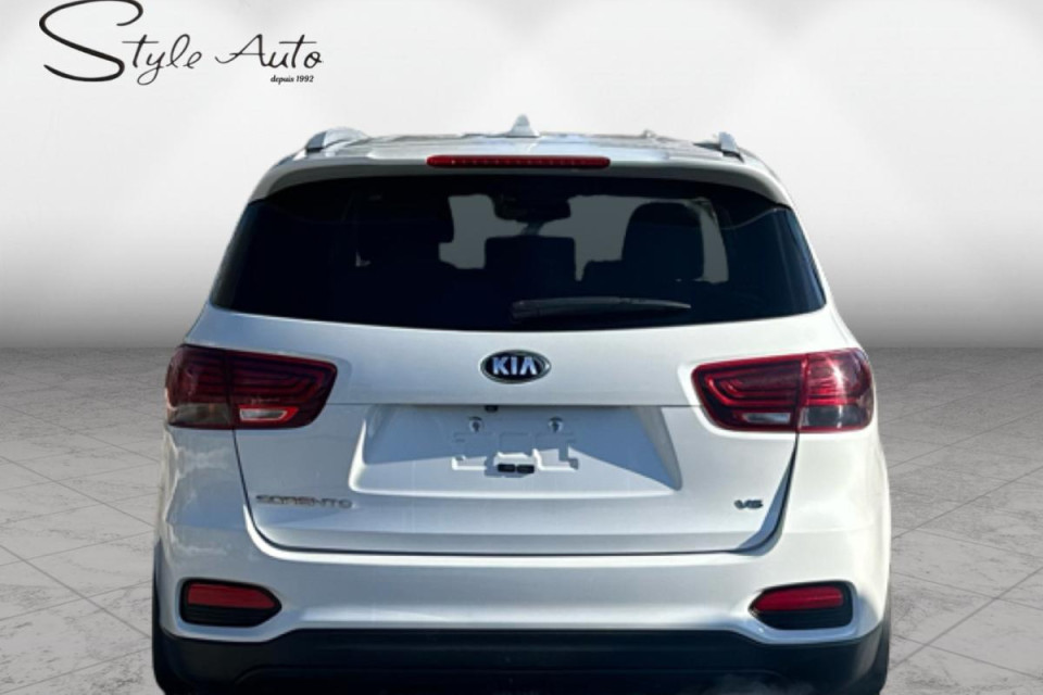 2019 Kia Sorento - Image 8