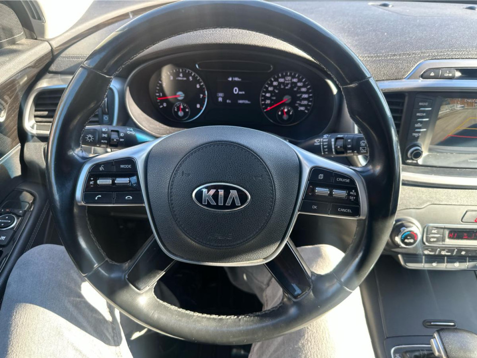 2019 Kia Sorento - Image 13