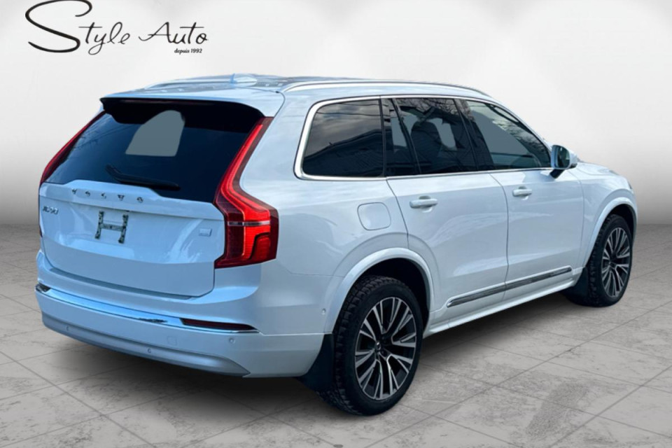 2022 Volvo XC90 - Image 7