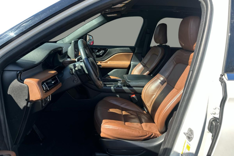 2023 Lincoln Aviator - Image 12