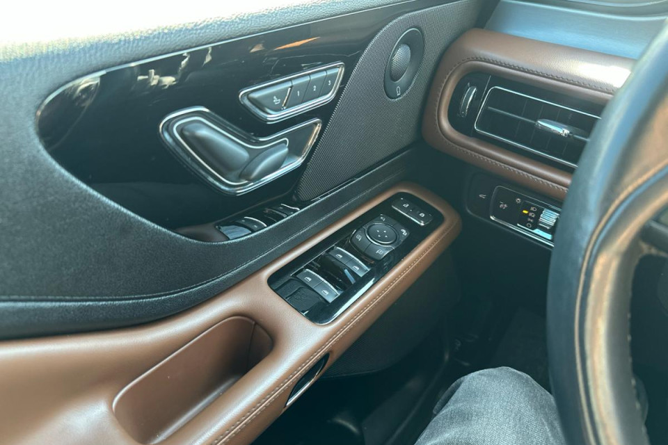 2023 Lincoln Aviator - Image 20