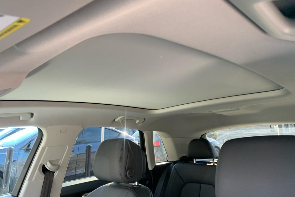 2023 Audi Q3 - Image 18