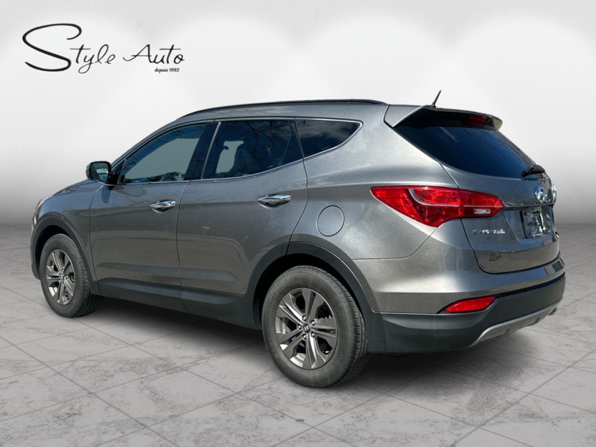 2015 Hyundai Santa Fe Sport - Image 9
