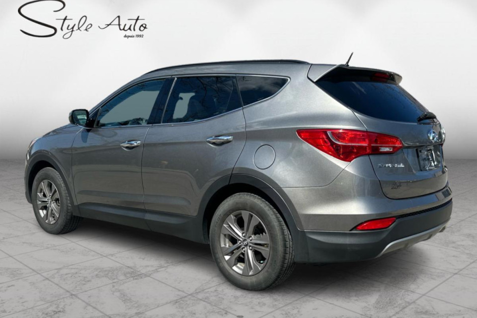 2015 Hyundai Santa Fe Sport - Image 9