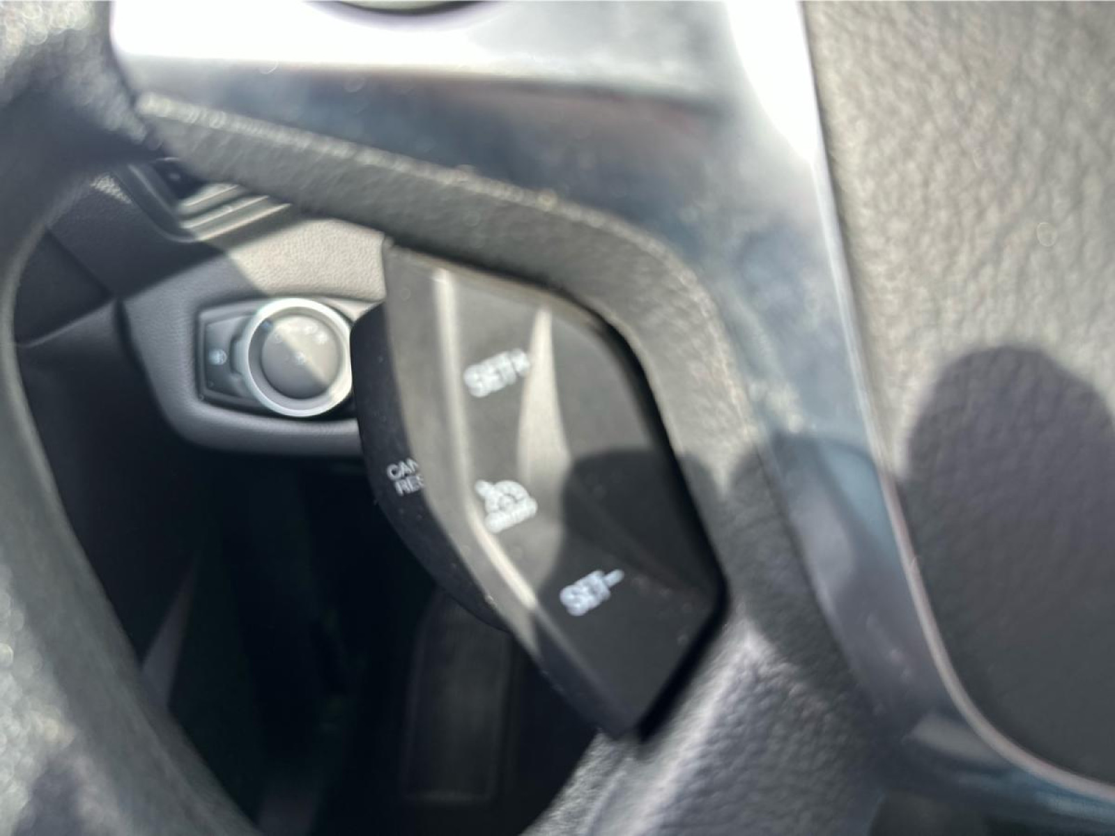 2015 Ford Escape - Image 13