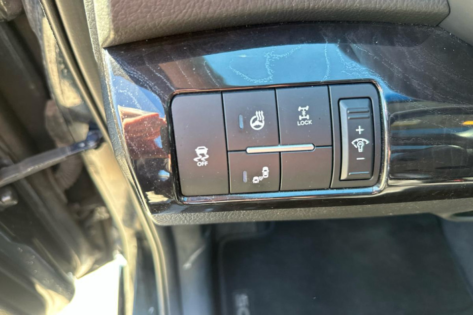 2015 Kia Sorento - Image 13