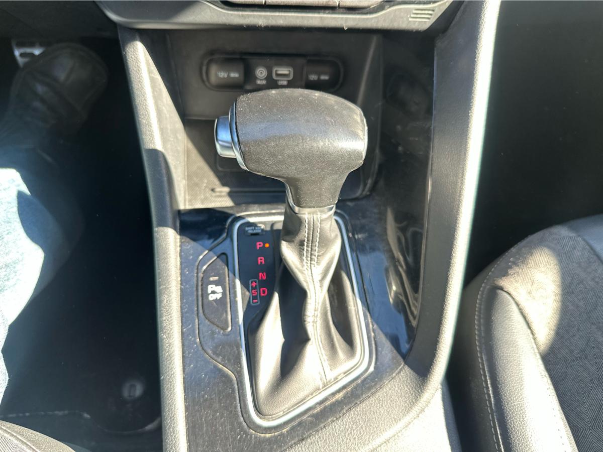 2019 Kia Niro - Image 13