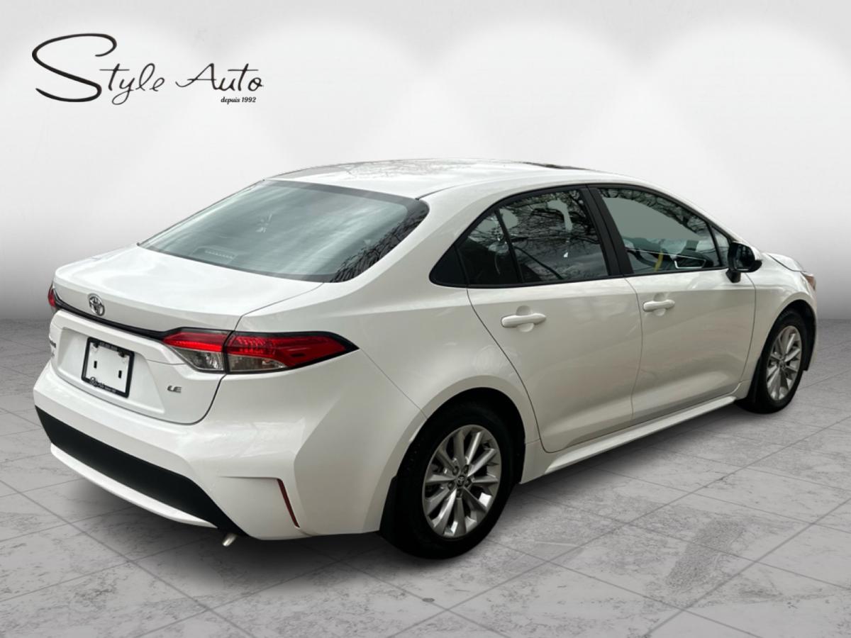 2022 Toyota Corolla - Image 5