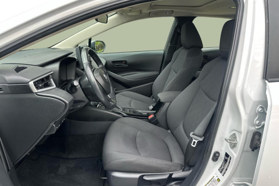 2022 Toyota Corolla - Image 12