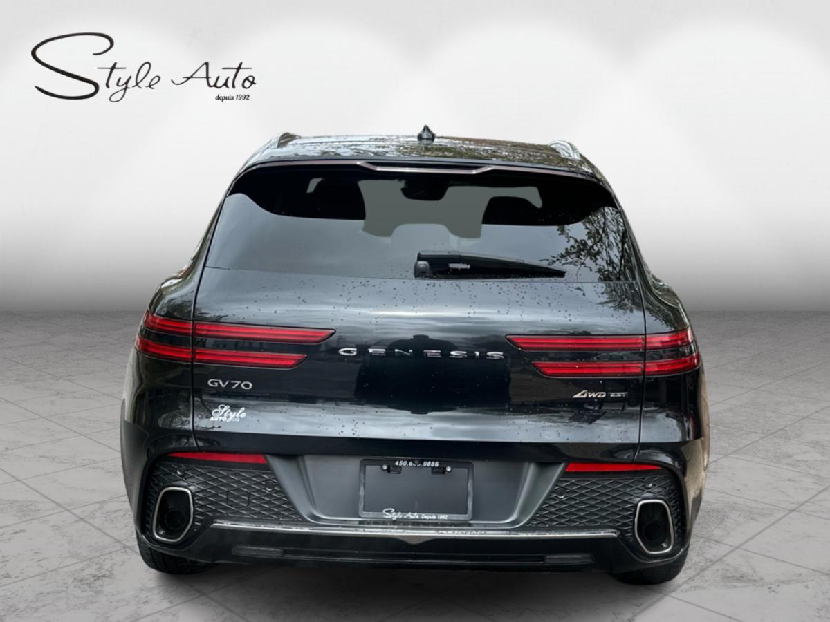 2022 Genesis GV70 - Image 7