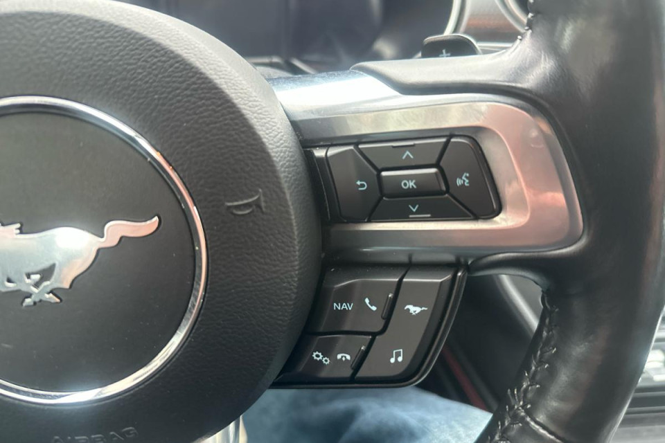 2022 Ford Mustang - Image 15
