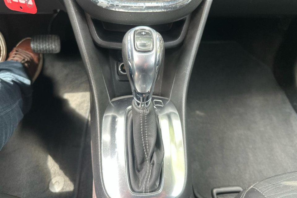 2016 Buick Encore - Image 17