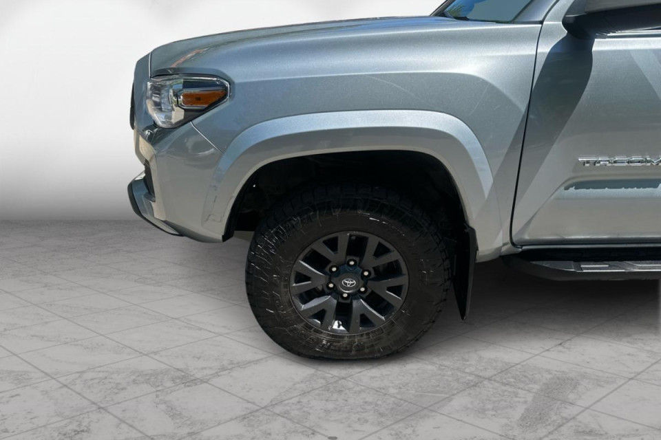 2023 Toyota Tacoma - Image 10