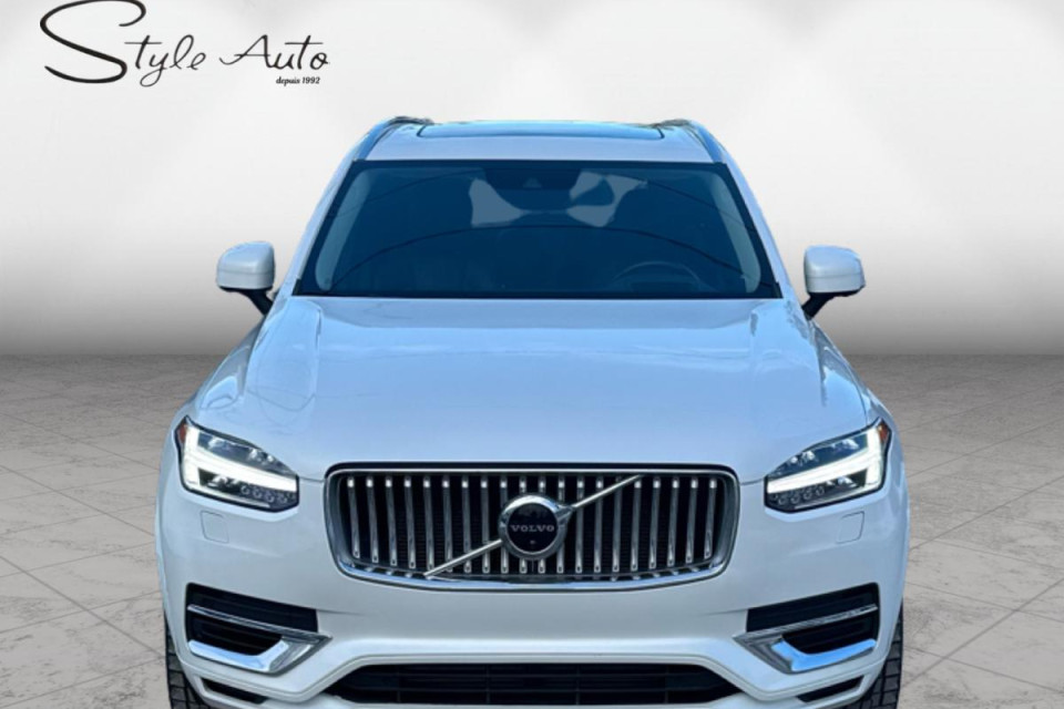 2022 Volvo XC90 - Image 23