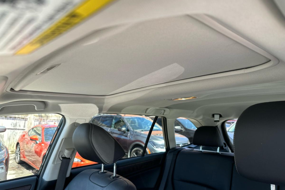 2018 Subaru Outback - Image 35