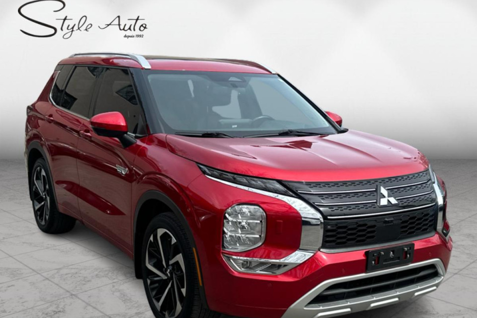 2024 Mitsubishi Outlander - Image 26