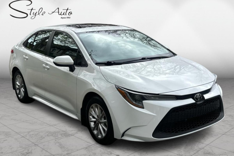 2022 Toyota Corolla - Image 22