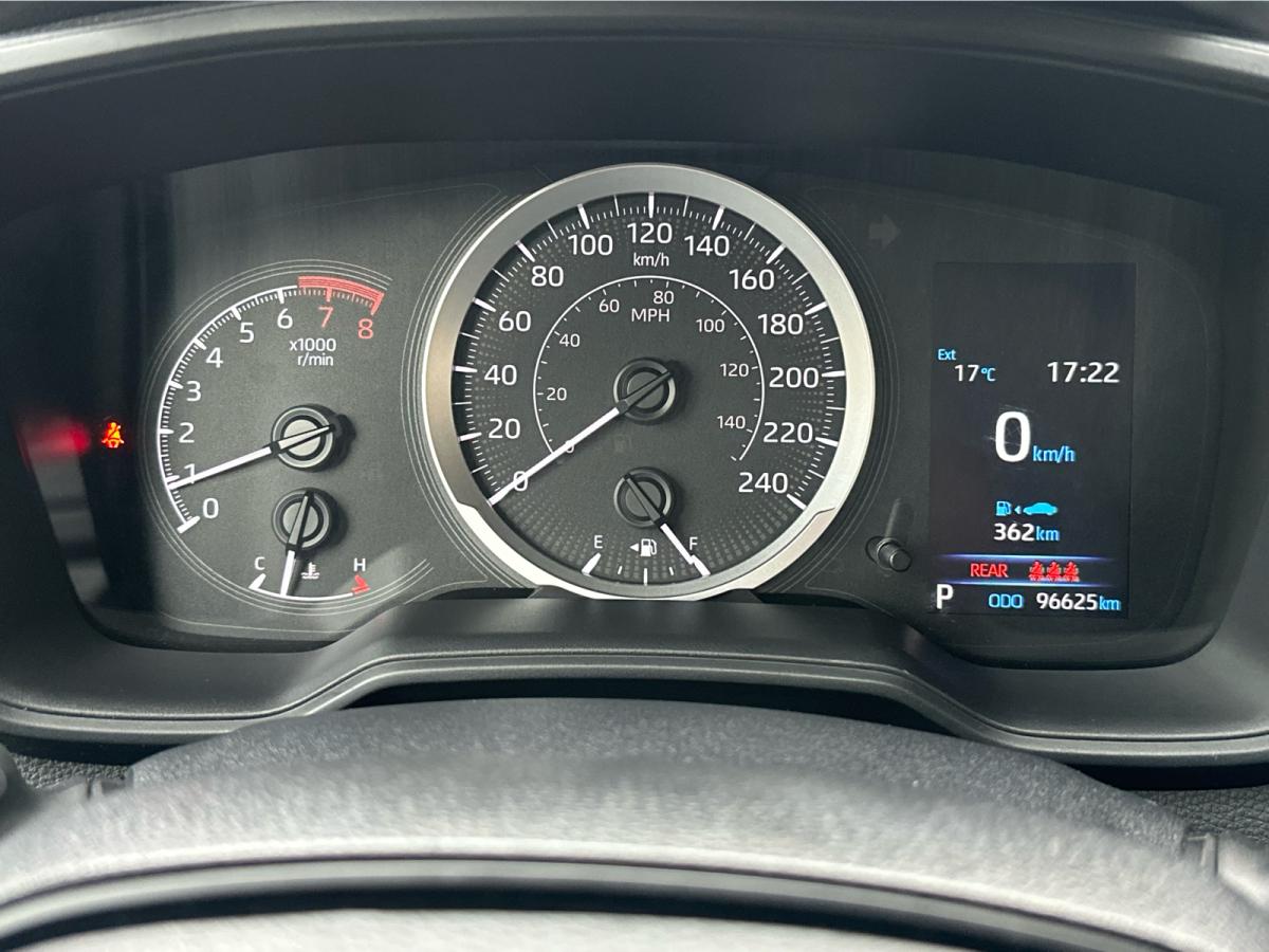 2022 Toyota Corolla - Image 32