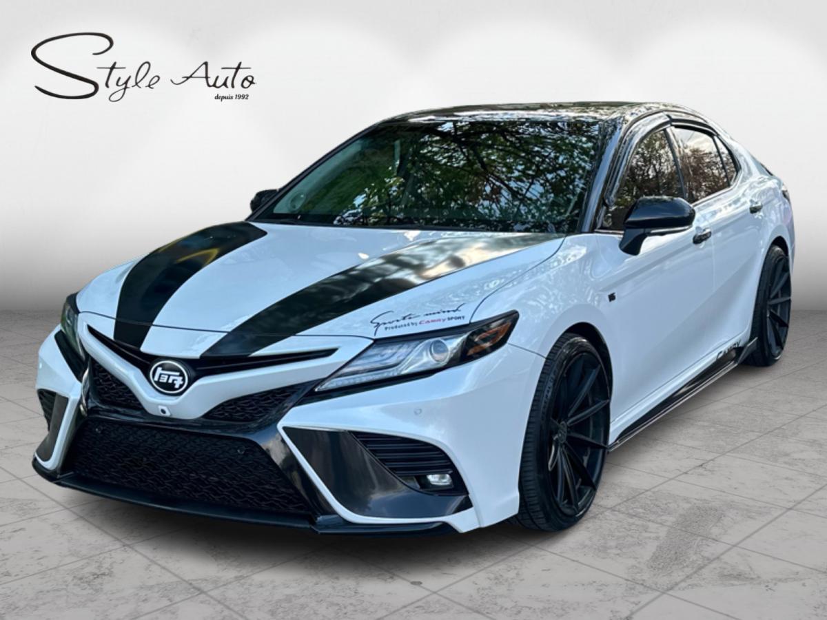 2018 Toyota Camry - Image 20