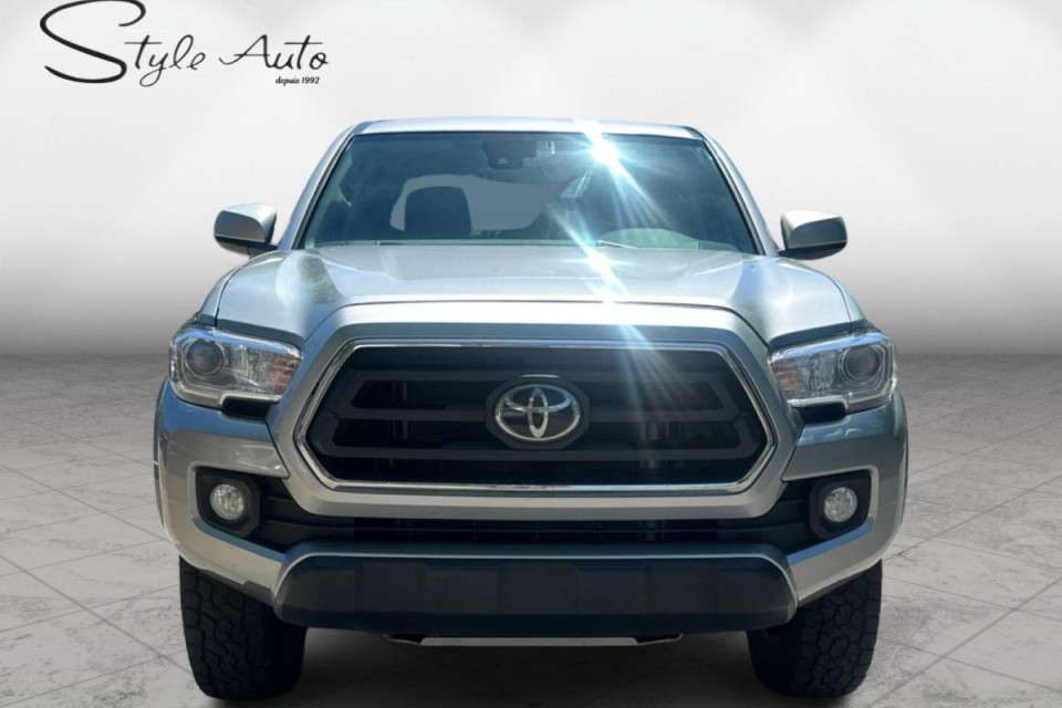 2023 Toyota Tacoma - Image 26