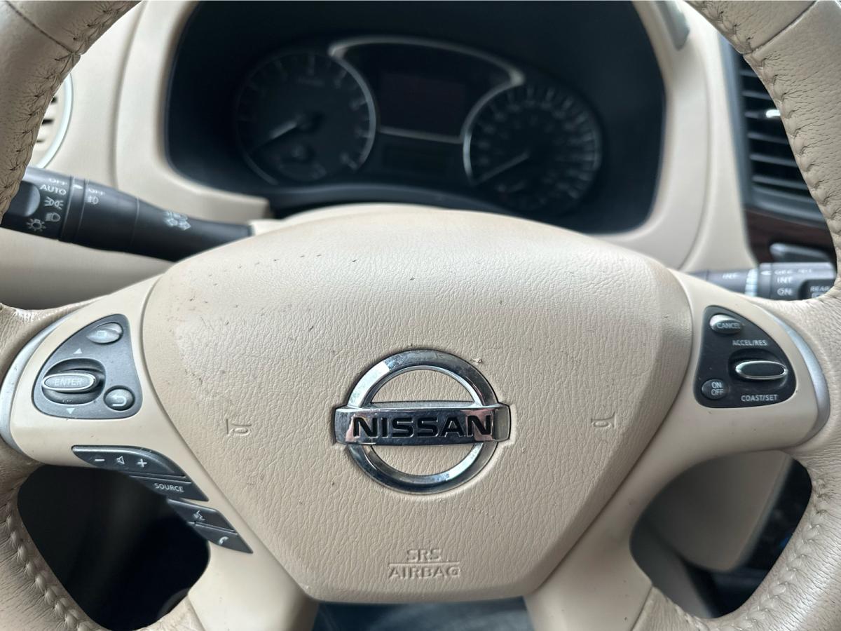 2014 Nissan Pathfinder - Image 15