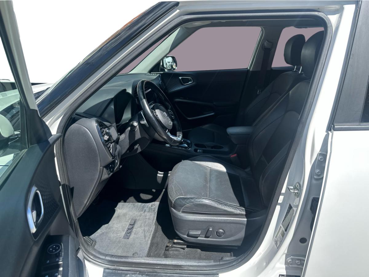 2020 Kia Soul EV - Image 48