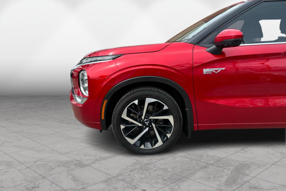 2024 Mitsubishi Outlander - Image 54