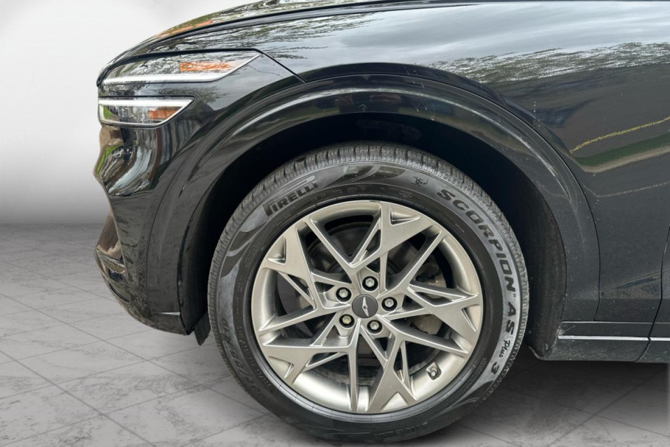 2022 Genesis GV70 - Image 50