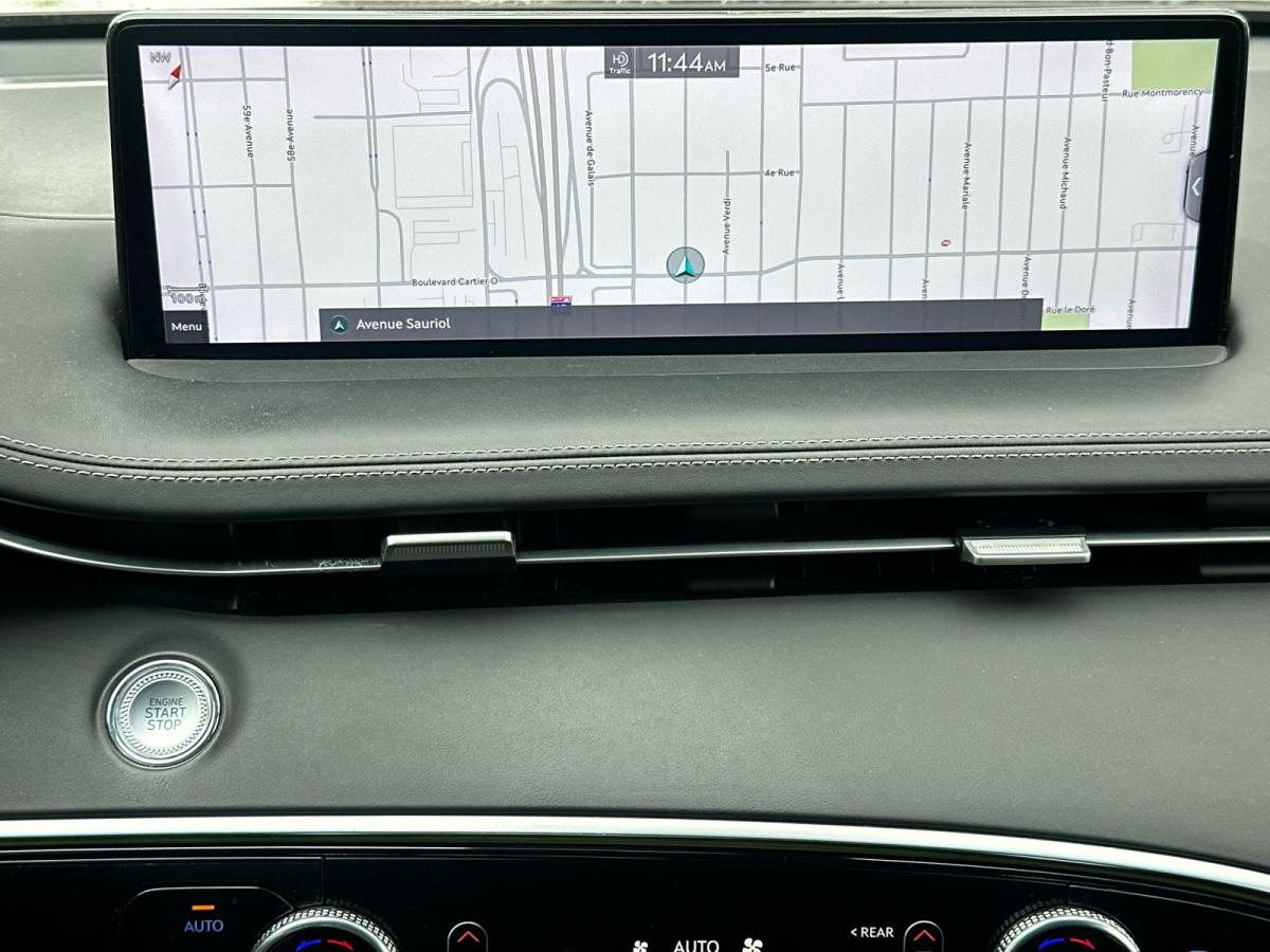 2022 Genesis GV70 - Image 56
