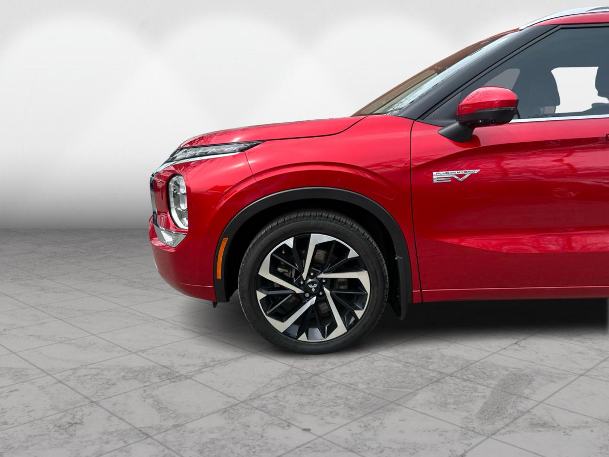 2024 Mitsubishi Outlander - Image 76