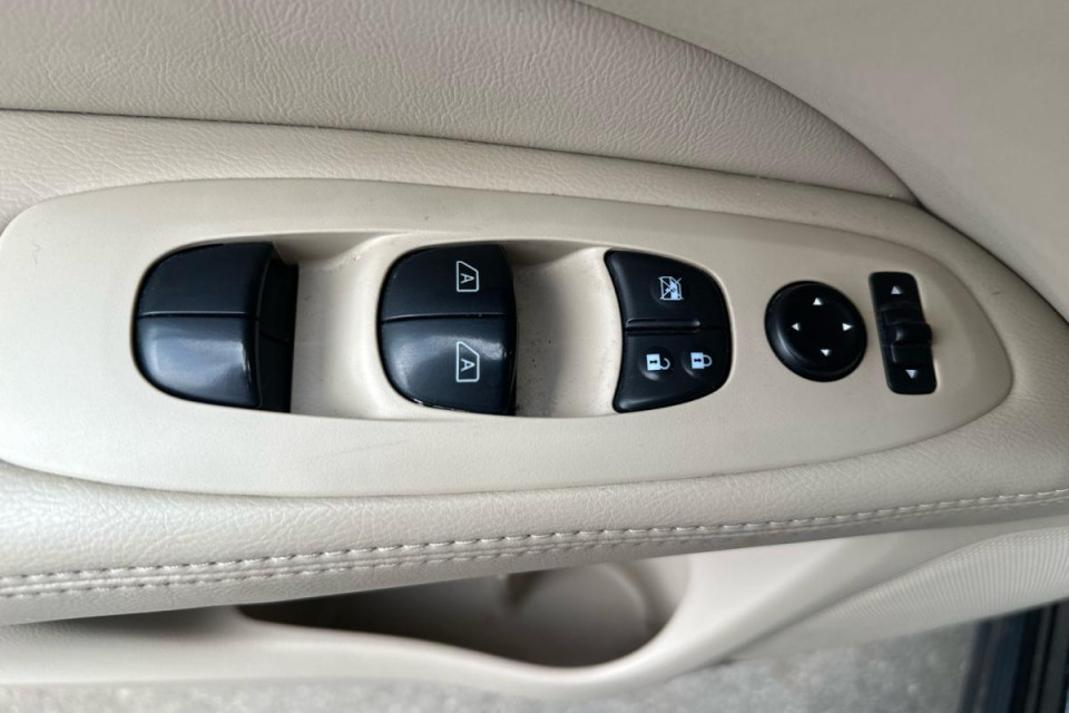 2014 Nissan Pathfinder - Image 58