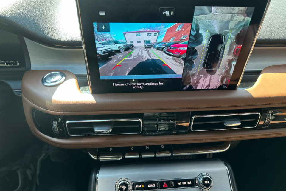2023 Lincoln Aviator - Image 108