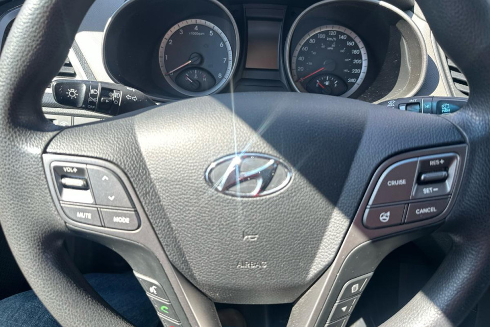 2015 Hyundai Santa Fe Sport - Image 85