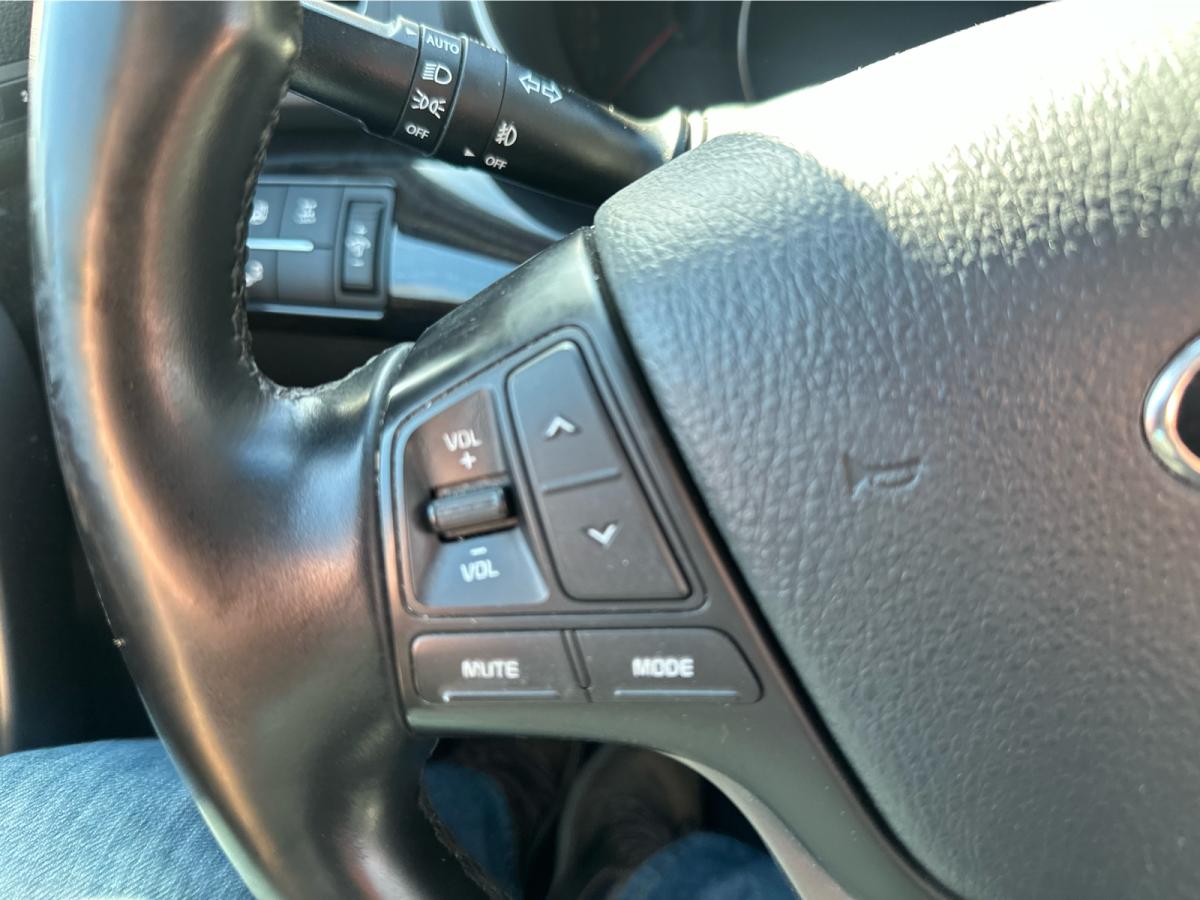 2015 Kia Sorento - Image 106