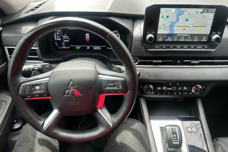 2024 Mitsubishi Outlander - Image 103