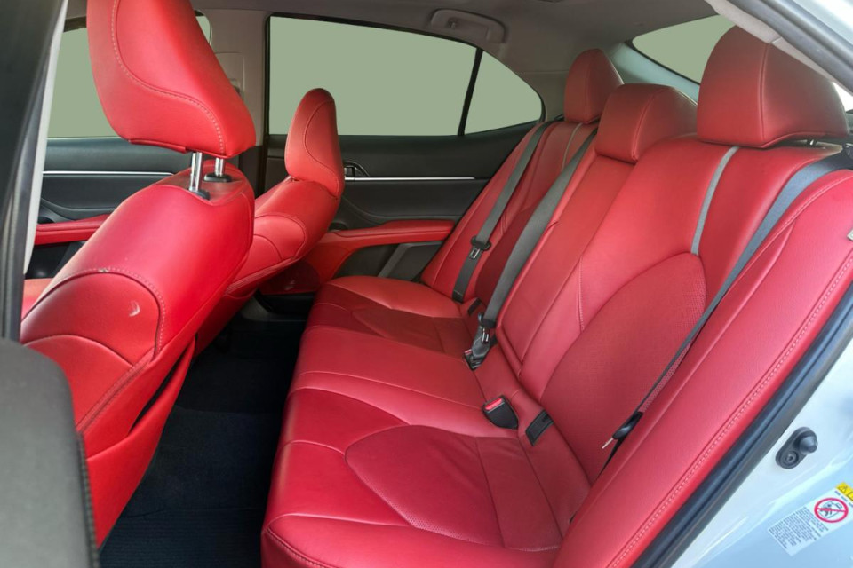 2018 Toyota Camry - Image 90