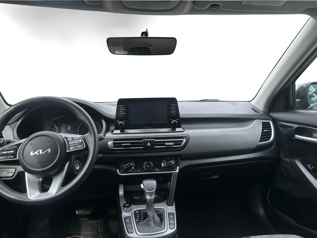 2023 Kia Seltos - Image 10